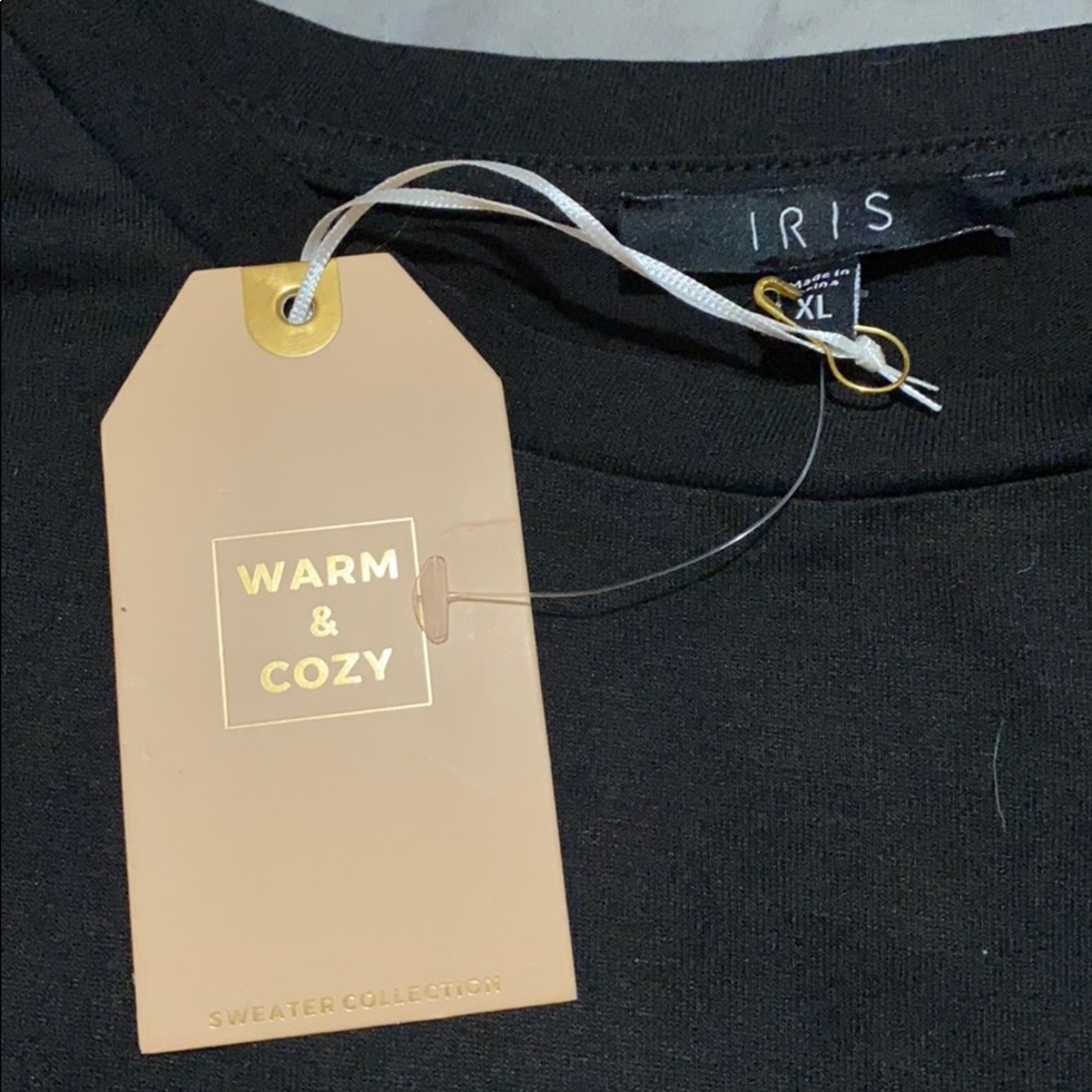 Blouse - Picture 2 of 2